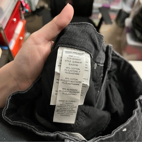 Good American Good Legs Skinny Jeans Black 184 Raw Hem Size 12 31 Inches T1 - Picture 6 of 9